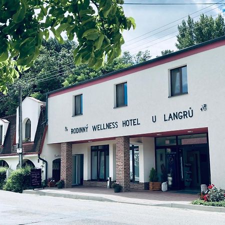 Rodinny Wellness Hotel U Langru Dolni Vestonice Exterior photo