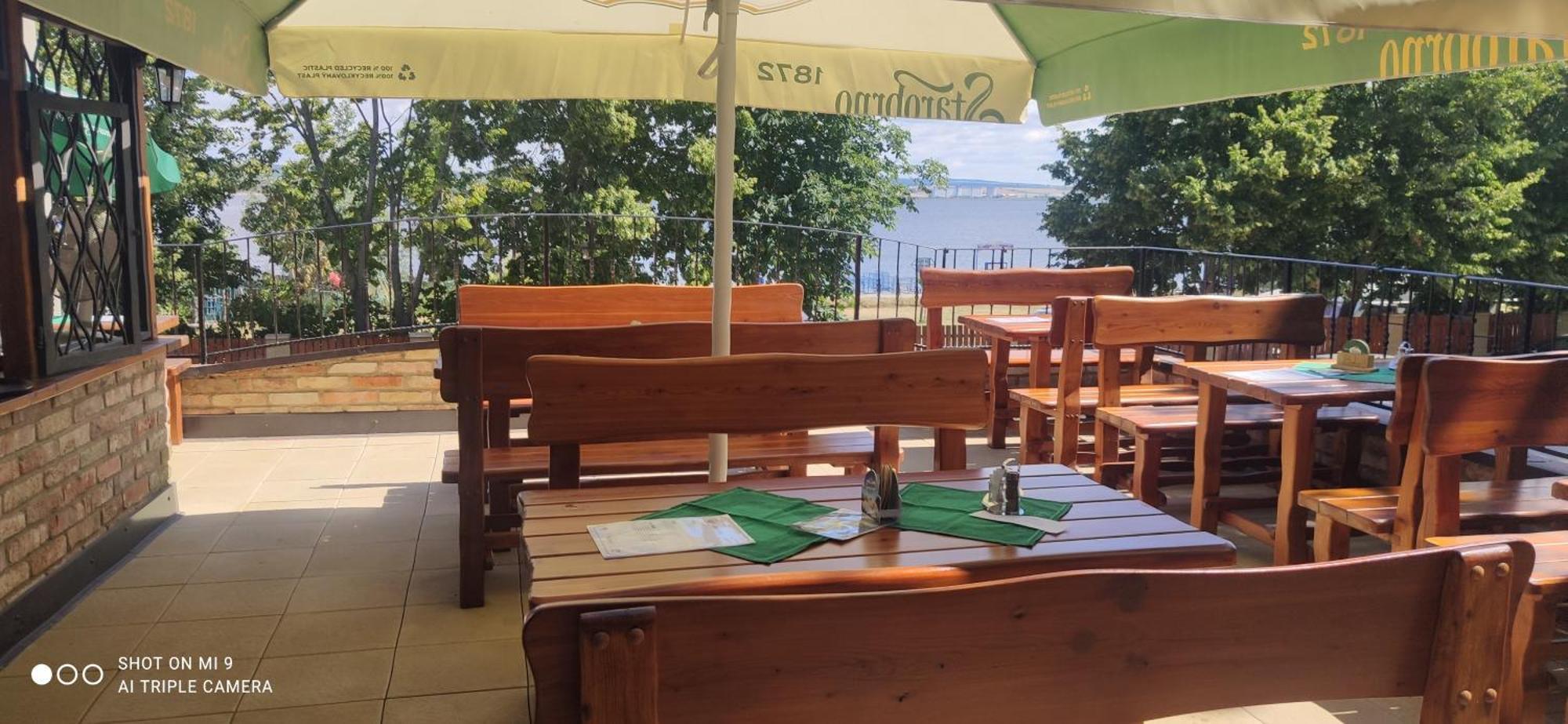 Rodinny Wellness Hotel U Langru Dolni Vestonice Exterior photo